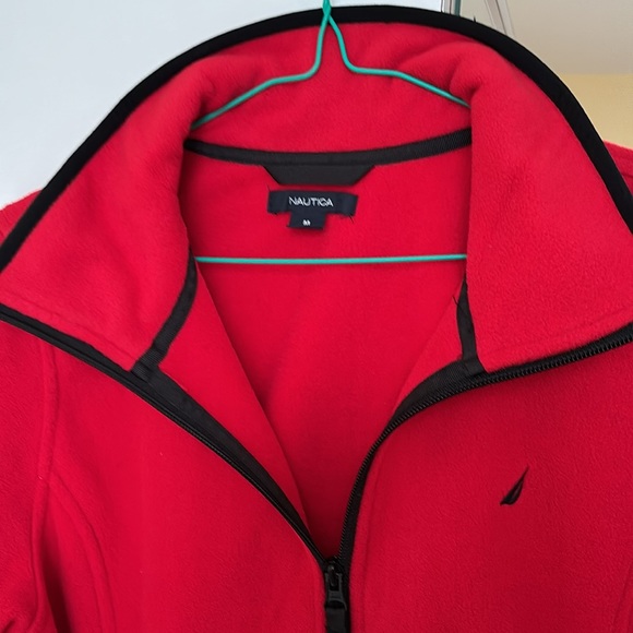 Warm and soft Nautica flees. Like new. Size M with slim fit design. - Picture 6 of 6